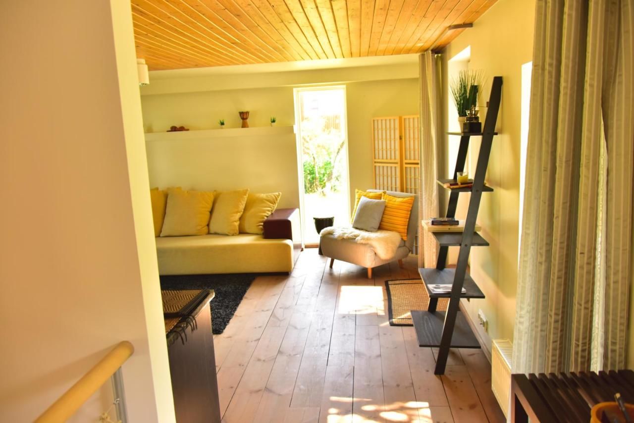 Дома для отпуска A Pine-House of Green with wood-heated sauna Таллин-15
