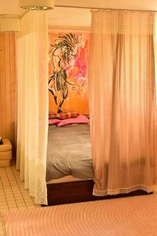Дома для отпуска A Pine-House of Green with wood-heated sauna Таллин Дом для отпуска-47